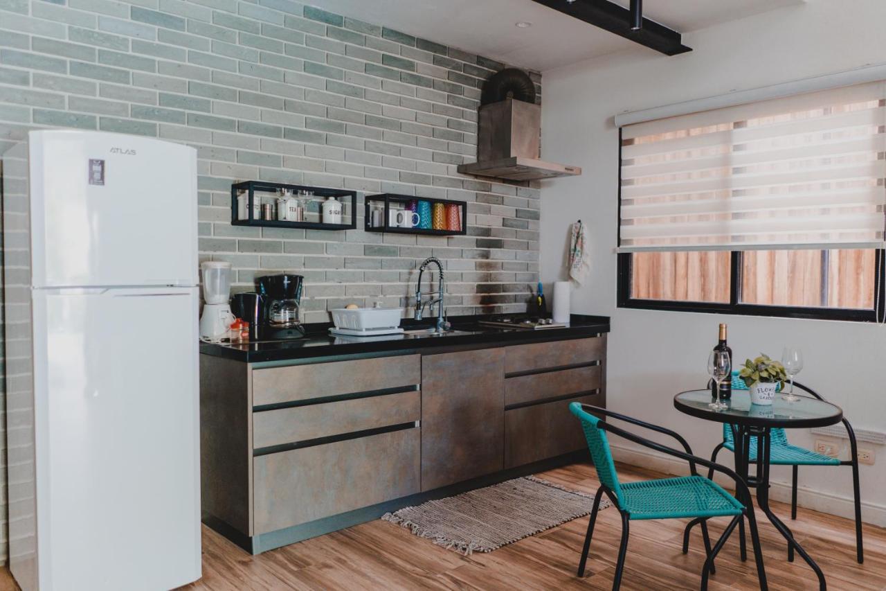 Playa Santa Teresa  Peace Lofts And Apartments מראה חיצוני תמונה